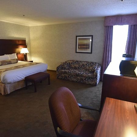 Tropical Inn - North Battleford Extérieur photo